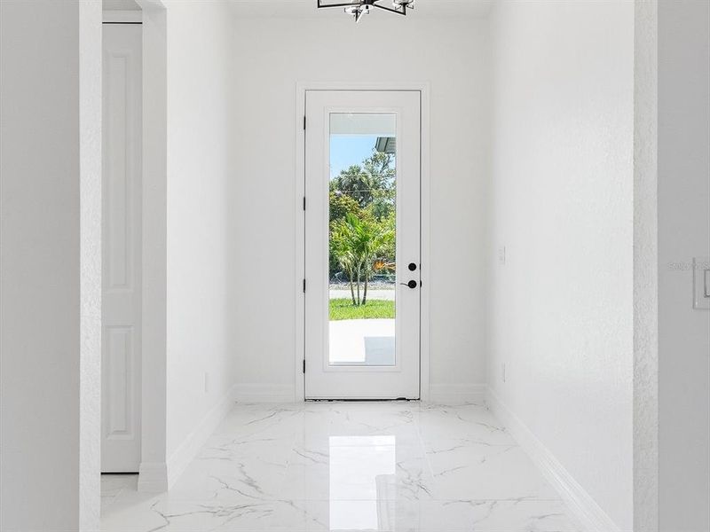 Spacious, unfurnished interior of a new home in , Rotonda West (Image 33).