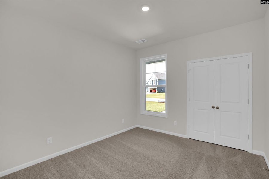 Spacious, unfurnished interior of a new home in Rolling Hills, Prosperity (Image 32).