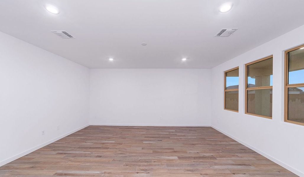 Spacious, unfurnished interior of a new home in Saguaro Bloom, Marana (Image 16). Spacious, unfurnished interior of a new home in Saguaro Bloom, Marana (Image 16).