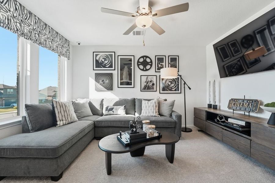 Representative furnished interior of a home built from the Harrier by Taylor Morrison in Longview, Del Valle (Image 10).