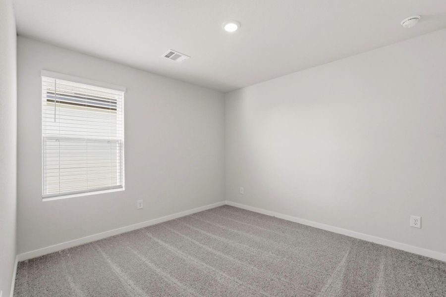 Spacious, unfurnished interior of a new home in Paloma at Sanford Farms, Waller (Image 20).