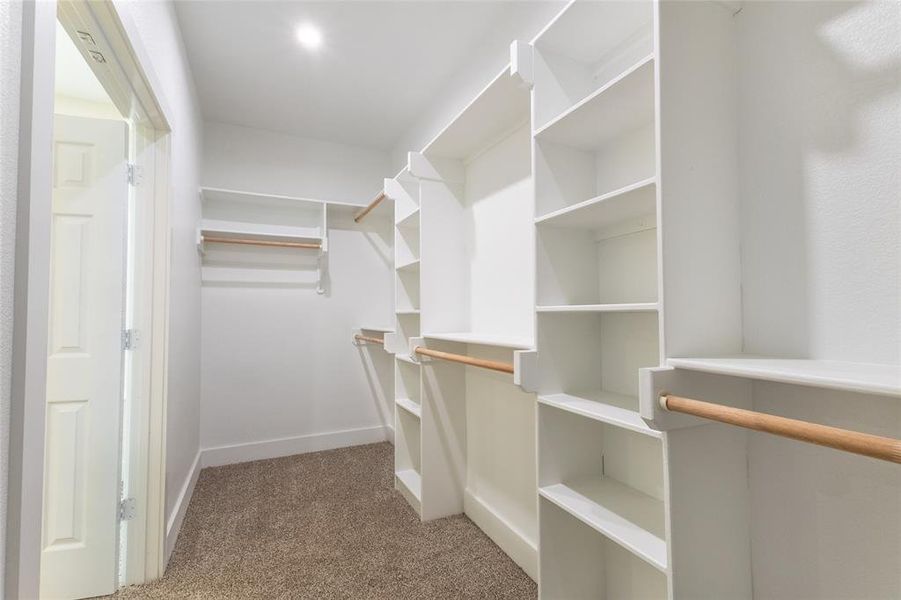 Spacious, unfurnished interior of a new home in , Lindale (Image 17). Spacious, unfurnished interior of a new home in , Lindale (Image 17).