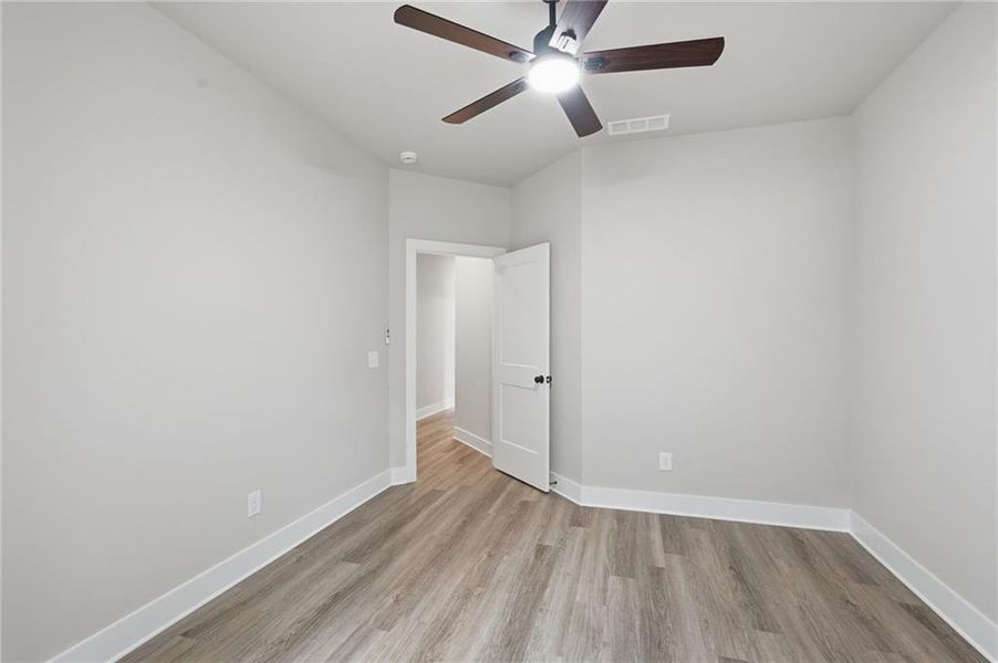 Spacious, unfurnished interior of a new home in , Gainesville (Image 20).