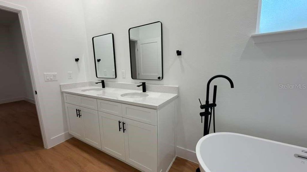 Furnished interior view inside a new home in , Citrus Springs (Image 35).