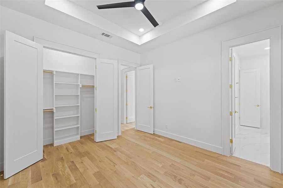 Spacious, unfurnished interior of a new home in , Weatherford (Image 22).