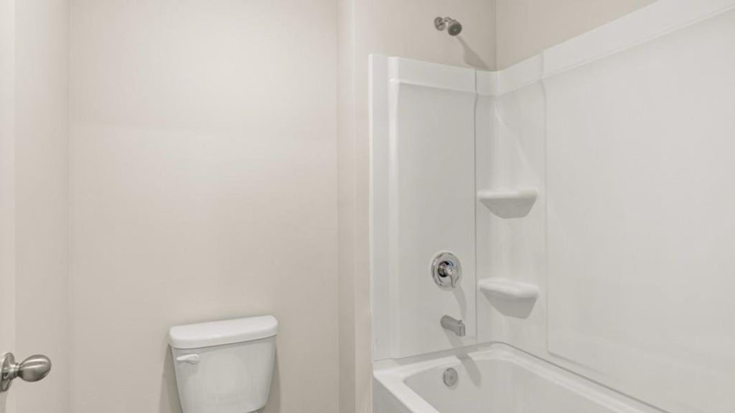 Furnished interior view inside a new home in Fairhaven, Lithia Springs (Image 9).