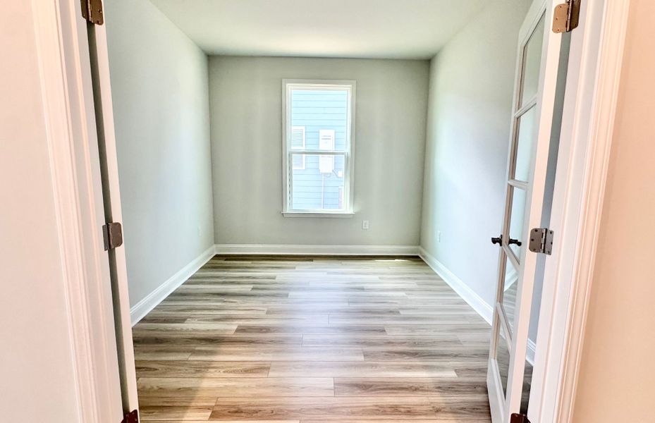 Spacious, unfurnished interior of a new home in Forestwood, Longs (Image 13).