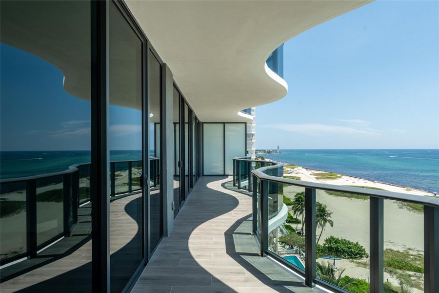 Exterior details and patio area of a home in Casamar, Pompano Beach (Image 3).