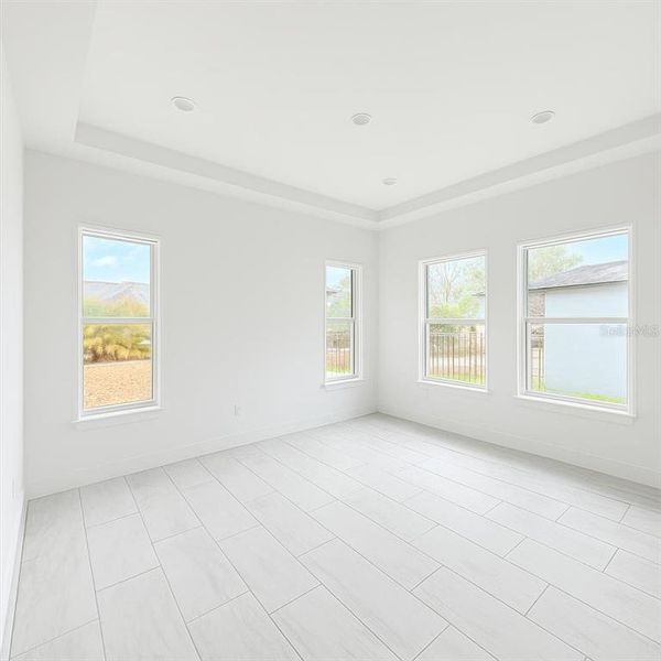 Spacious, unfurnished interior of a new home in , Rotonda West (Image 8).