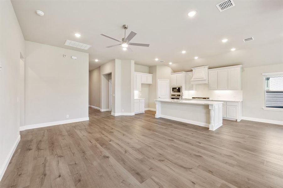 Spacious, unfurnished interior of a new home in Union Park Classic 60, Little Elm (Image 21).