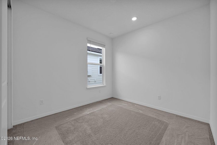 Spacious, unfurnished interior of a new home in Murray Farms, Middleburg (Image 17).