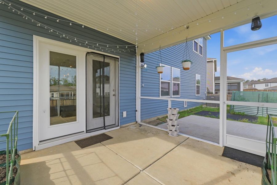 Exterior details and patio area of a home in Bradford Pointe, Summerville (Image 4).