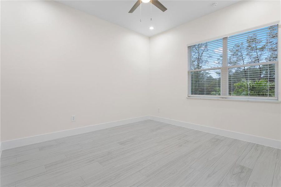 Spacious, unfurnished interior of a new home in , Eustis (Image 35).