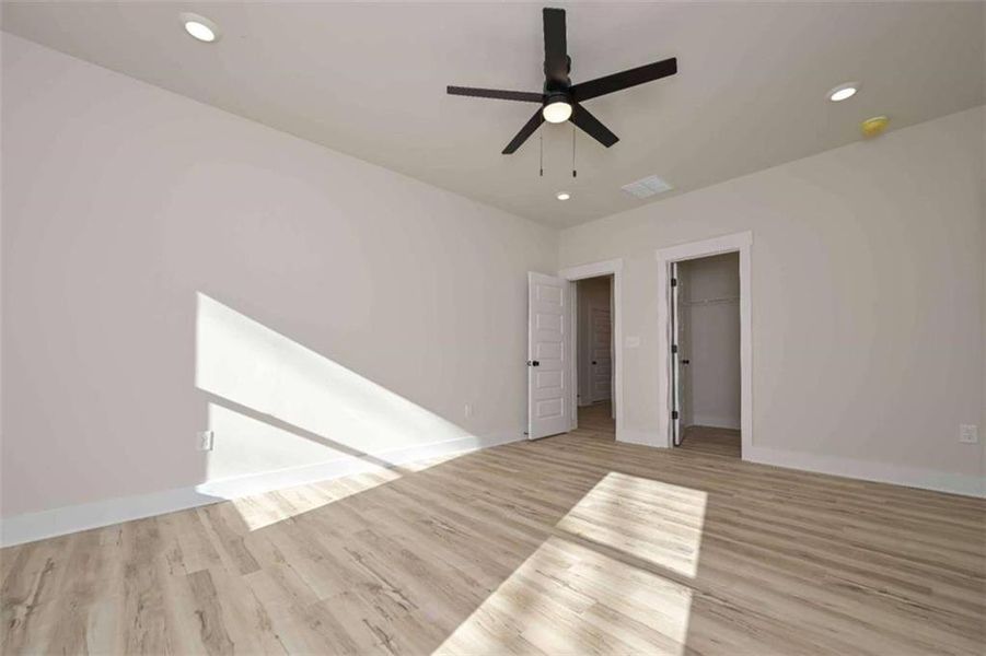 Spacious, unfurnished interior of a new home in , Buchanan (Image 14).