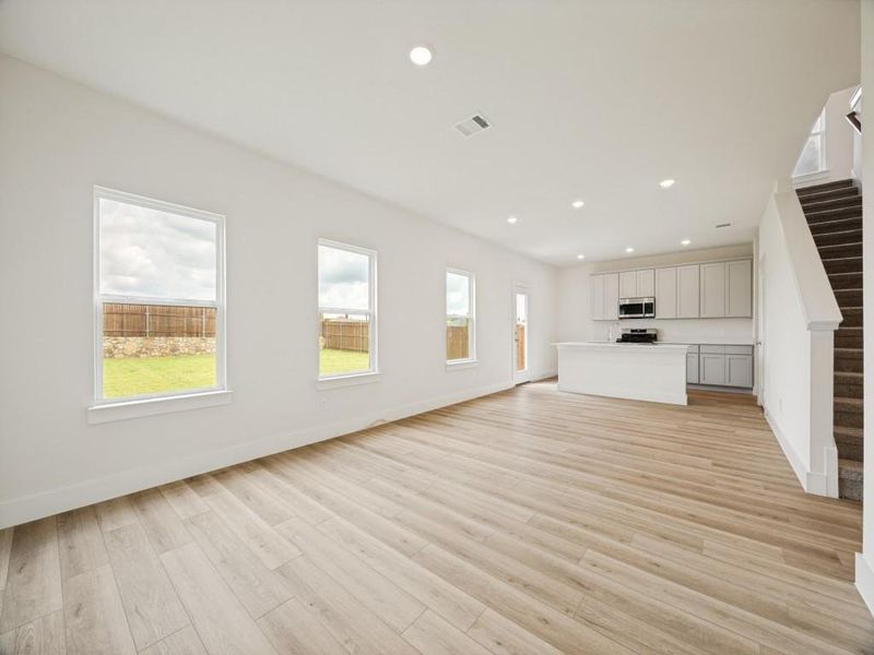 Spacious, unfurnished interior of a new home in Pebblebrook, Sherman (Image 21).