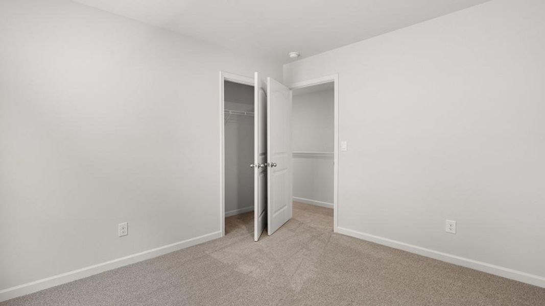 Spacious, unfurnished interior of a new home in Thompson Ridge, Dallas (Image 19). Spacious, unfurnished interior of a new home in Thompson Ridge, Dallas (Image 19).