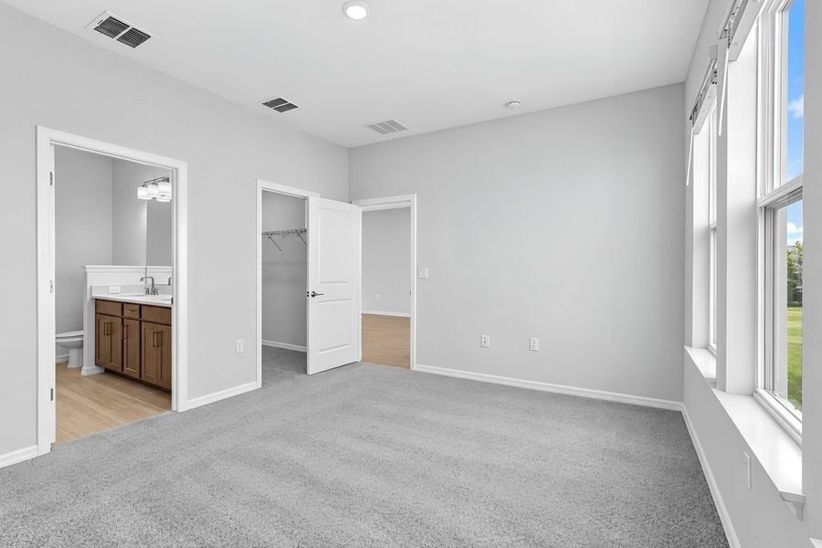 Spacious, unfurnished interior of a new home in Lochside, Mount Dora (Image 45). Spacious, unfurnished interior of a new home in Lochside, Mount Dora (Image 45).