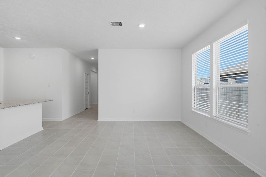 Spacious, unfurnished interior of a new home in Mustang Ridge, Magnolia (Image 13).
