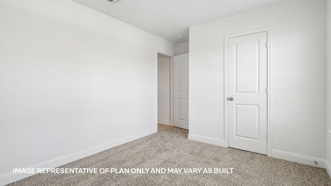 Representative unfurnished interior of a home built from the The Hudson by D.R. Horton in Riverview, Georgetown (Image 18).