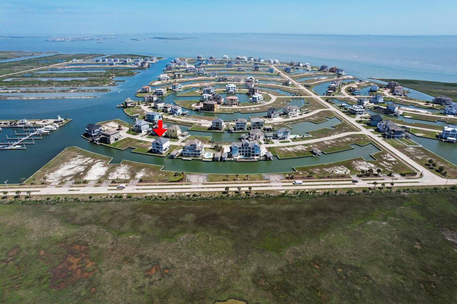 A view of Harborwalks stunning design. 12 Miles to the Galveston Strand, 28 miles to the Beltway & 42 miles to DT Houston. A central location on the mainland without the island traffic. A view of Harborwalks stunning design. 12 Miles to the Galveston Strand, 28 miles to the Beltway & 42 miles to DT Houston. A central location on the mainland without the island traffic.