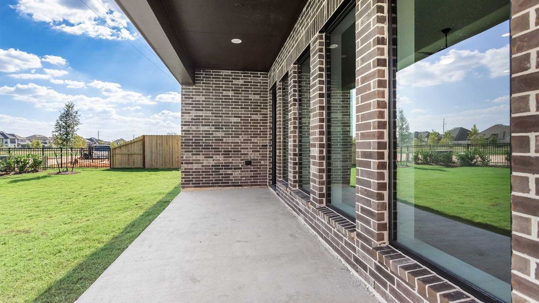 Exterior details and patio area of a home in Jordan Ranch, Fulshear (Image 4).