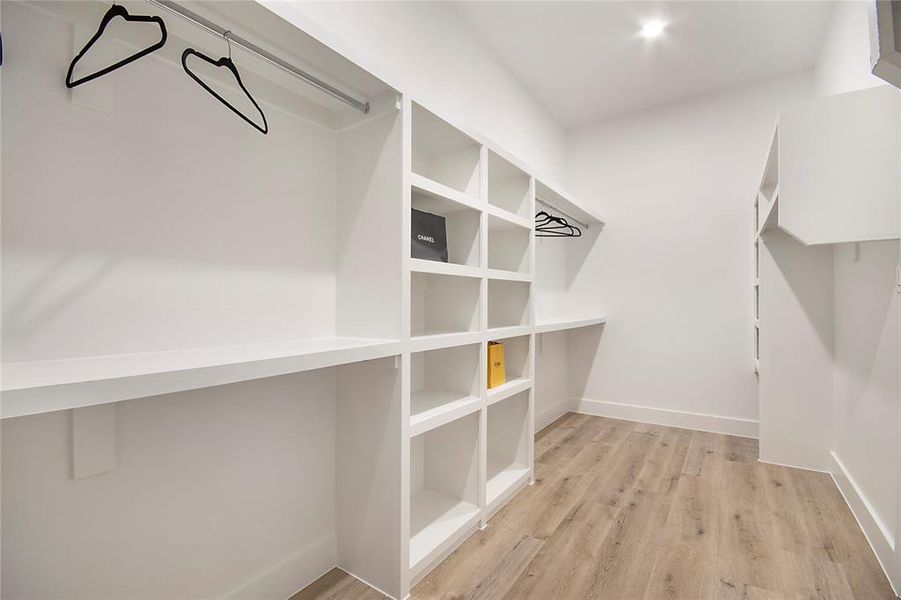 Image 38 of a home in .