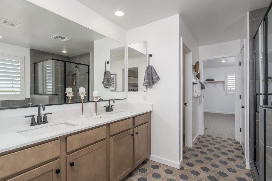 Representative furnished interior of a home built from the Monument by Risewell Homes in Wildera, San Tan Valley (Image 8).