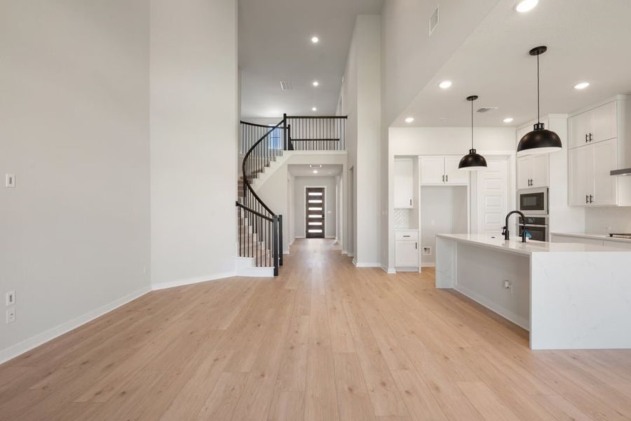 Spacious, unfurnished interior of a new home in Park Collection at Lariat, Liberty Hill (Image 20).