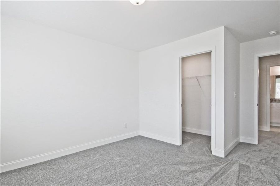 Spacious, unfurnished interior of a new home in Somerset at Riverbrook, Gainesville (Image 29). Spacious, unfurnished interior of a new home in Somerset at Riverbrook, Gainesville (Image 29).