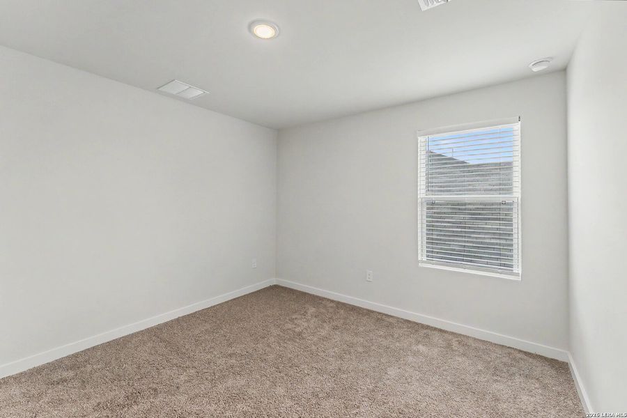 Spacious, unfurnished interior of a new home in Hickory Ridge, Elmendorf (Image 21). Spacious, unfurnished interior of a new home in Hickory Ridge, Elmendorf (Image 21).