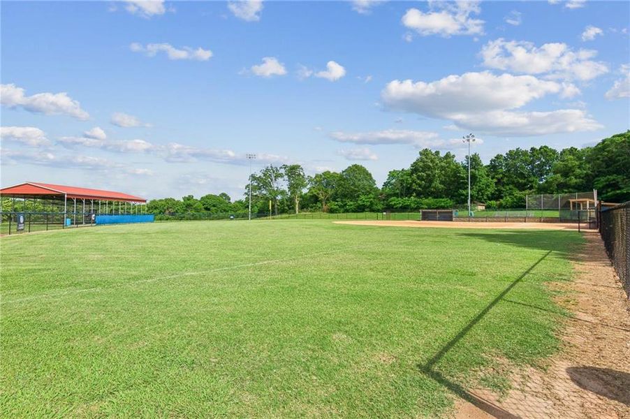 Community amenities in , Crawford (Image 31).