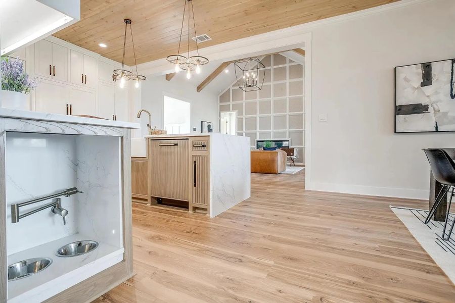 Representative furnished interior of a home built from the The Carley by Elmwood Custom Homes in Byrum Ranch, Maypearl (Image 34).