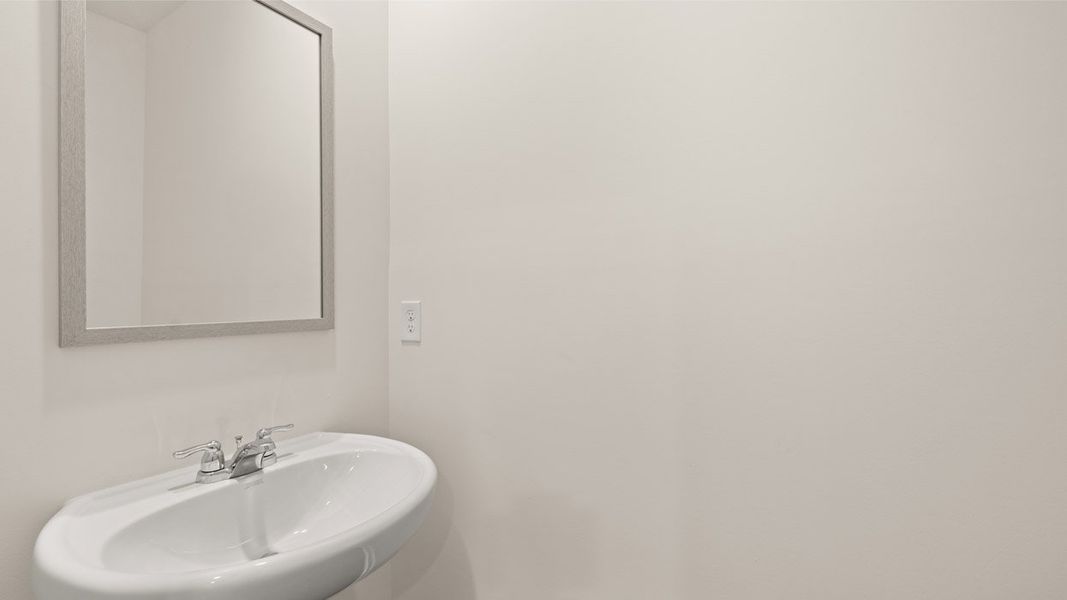 Close-up of interior finishes inside a home in Bridle Creek, Locust Grove (Image 15).