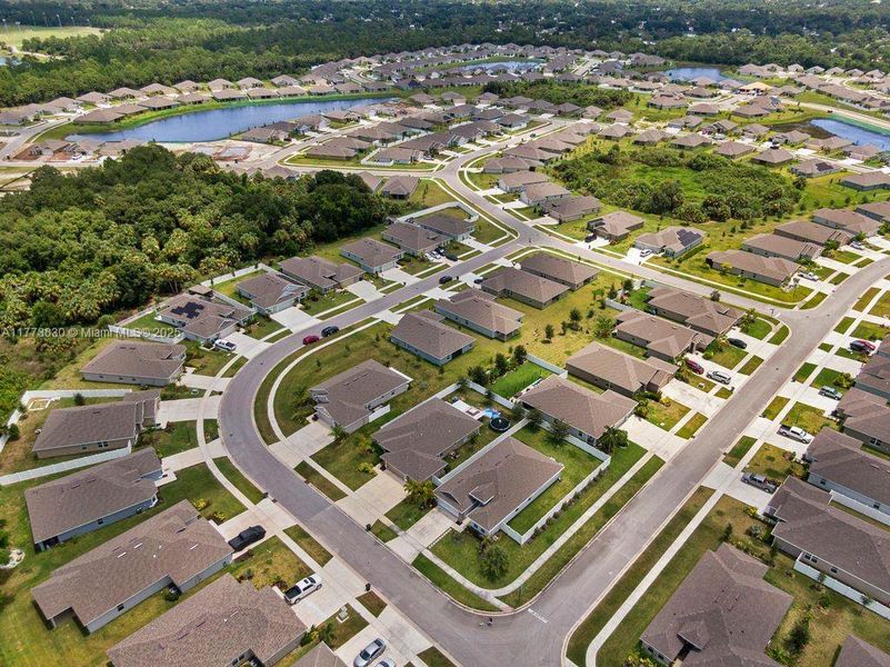 Image 33 of a home in Waterstone 62.