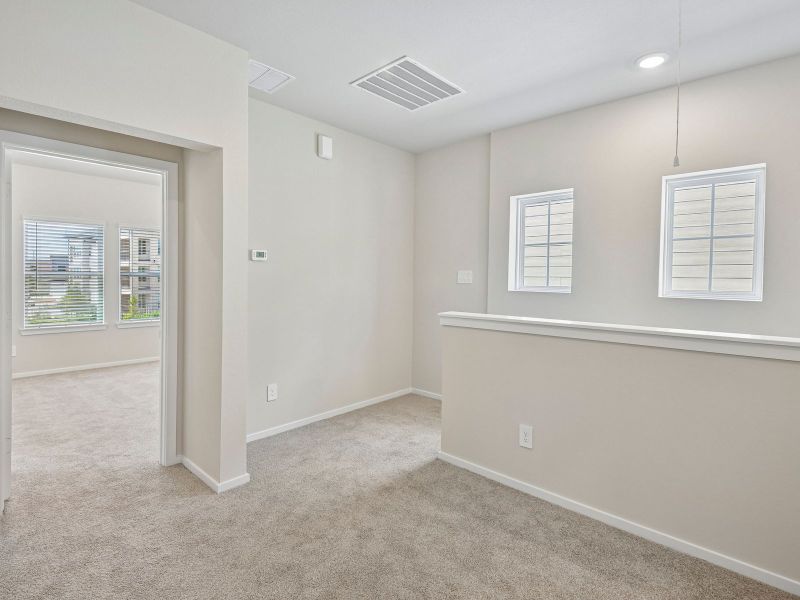 Spacious, unfurnished interior of a new home in Pinewood Trails - City Series, Atascocita (Image 10).