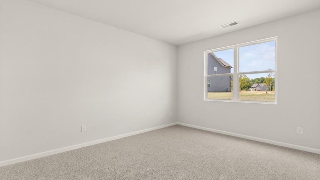 Spacious, unfurnished interior of a new home in Fairway 17 at Mirror Lake, Villa Rica (Image 29).