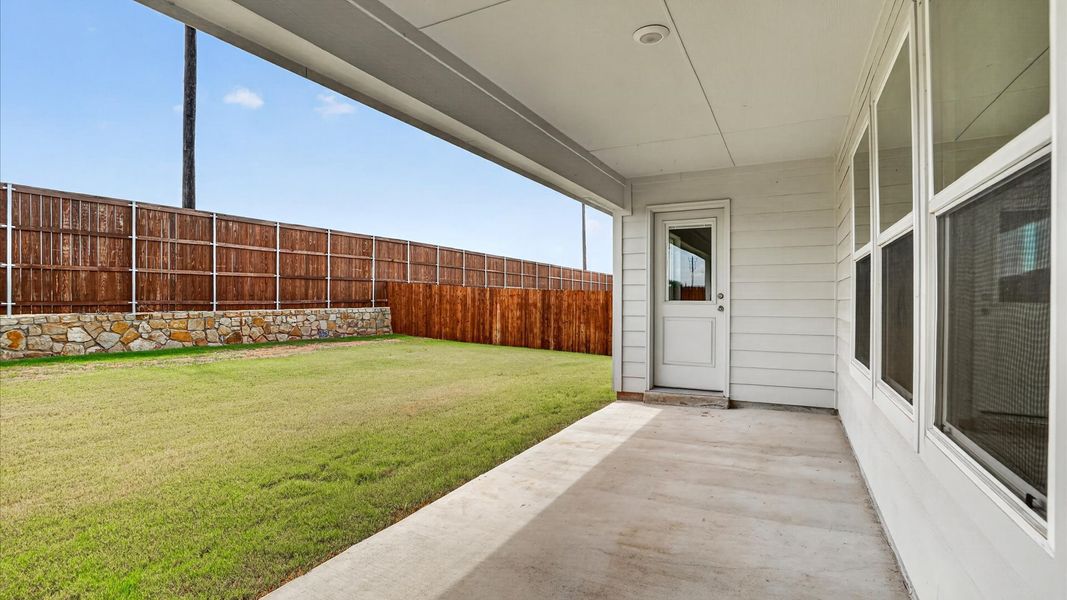 Representative exterior details of a home built from the Fairmount by D.R. Horton in Sandstone Estates, Granbury (Image 3).