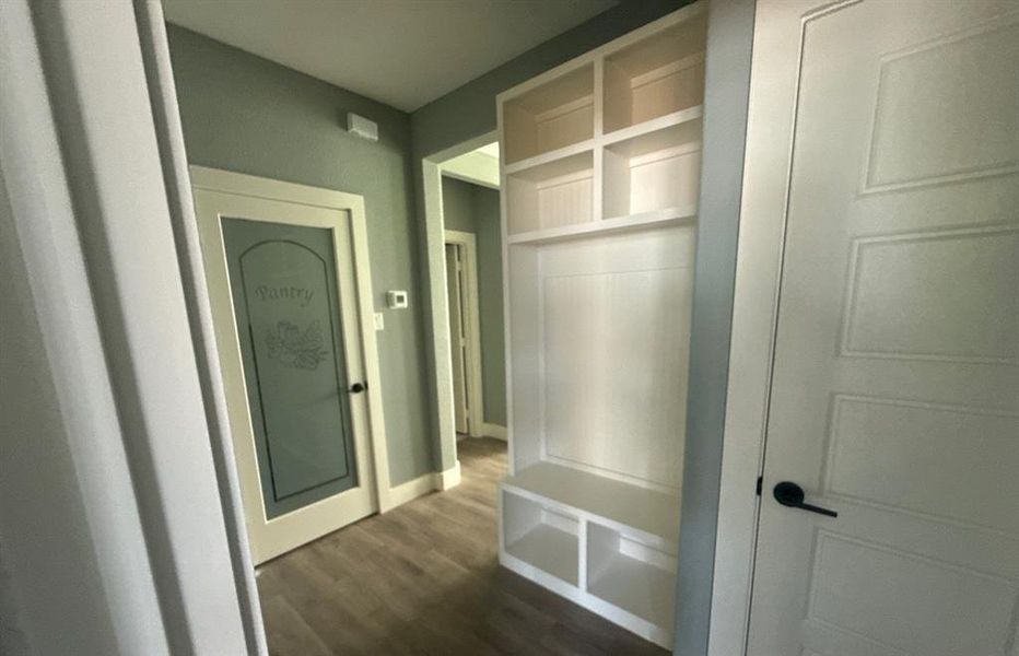 Spacious, unfurnished interior of a new home in , Kemp (Image 13).