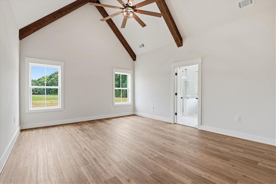 Spacious, unfurnished interior of a new home in , Monroe (Image 54).