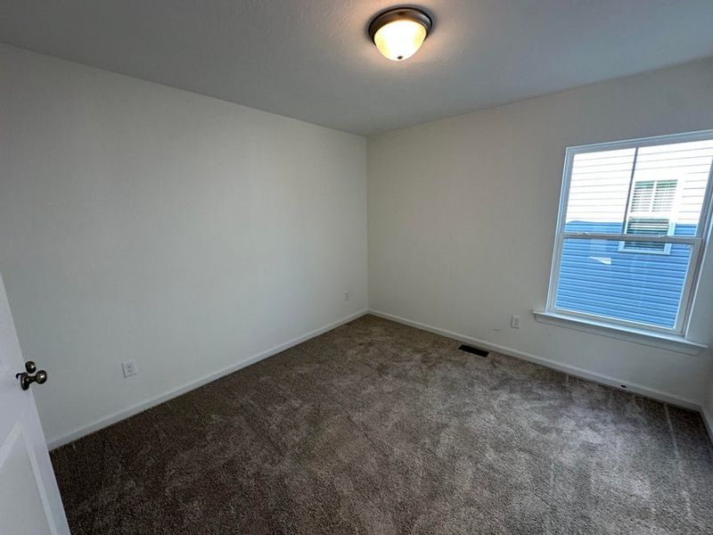 Spacious, unfurnished interior of a new home in Windsor, North Augusta (Image 16).