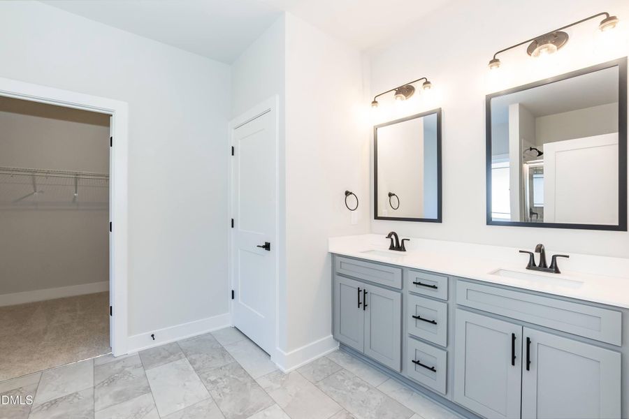 Furnished interior view inside a new home in Kelly Farms, Lillington (Image 11). Furnished interior view inside a new home in Kelly Farms, Lillington (Image 11).