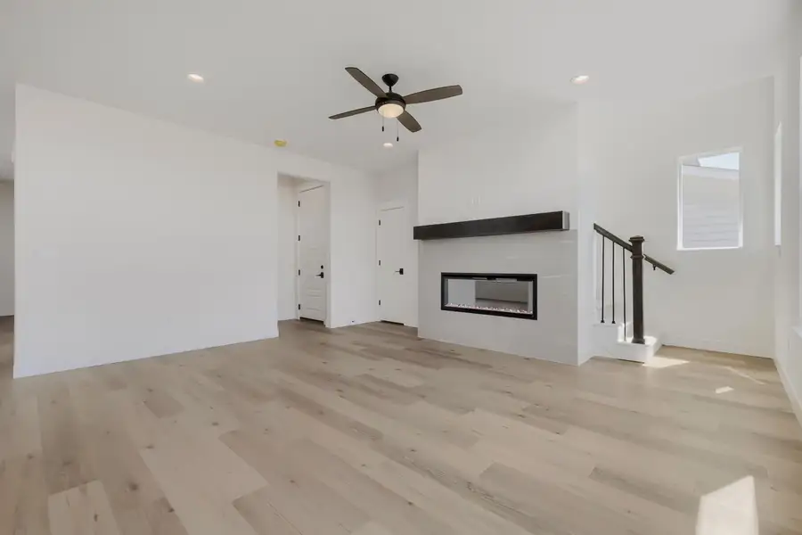 7923 Polson - Living Area