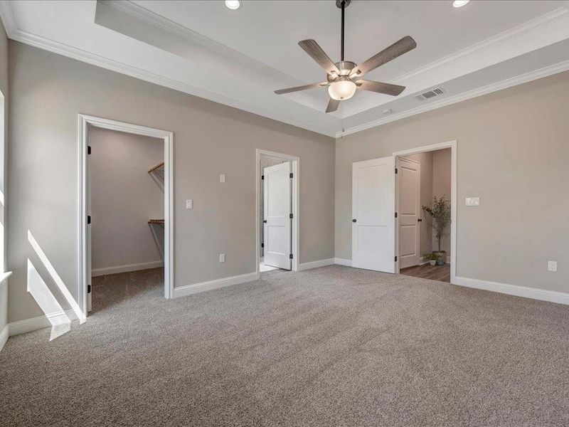 Spacious, unfurnished interior of a new home in , Lufkin (Image 16). Spacious, unfurnished interior of a new home in , Lufkin (Image 16).