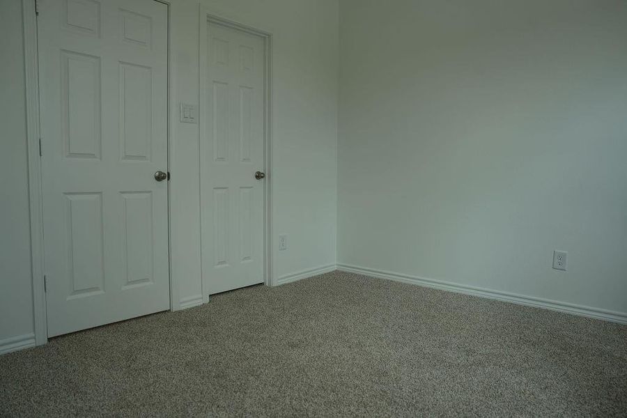 Spacious, unfurnished interior of a new home in Villages at Westpointe, Dayton (Image 11).