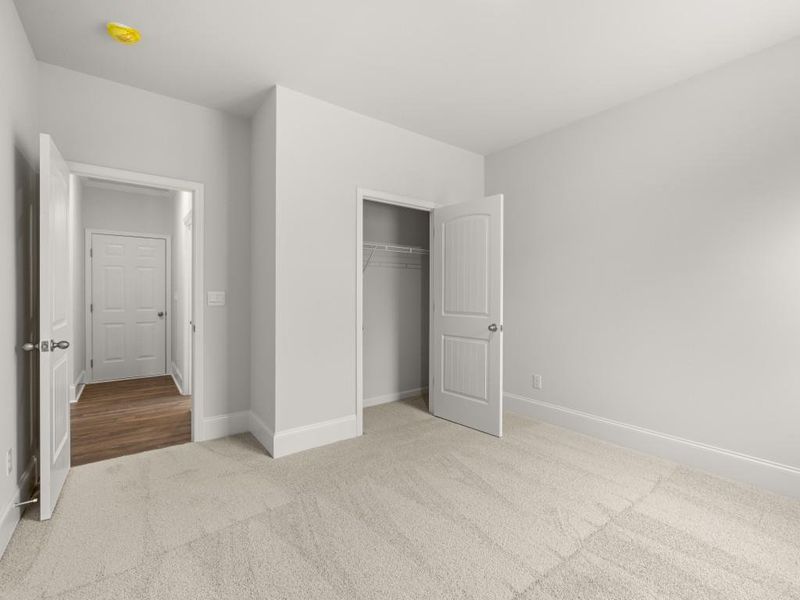 Spacious, unfurnished interior of a new home in Haven Abbey, Cumming (Image 48).