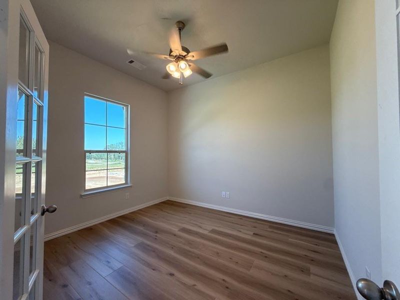 Spacious, unfurnished interior of a new home in Oak Grove Addition, Springtown (Image 21).