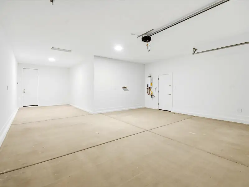 Spacious, unfurnished interior of a new home in Legacy Place, Glendale (Image 23).