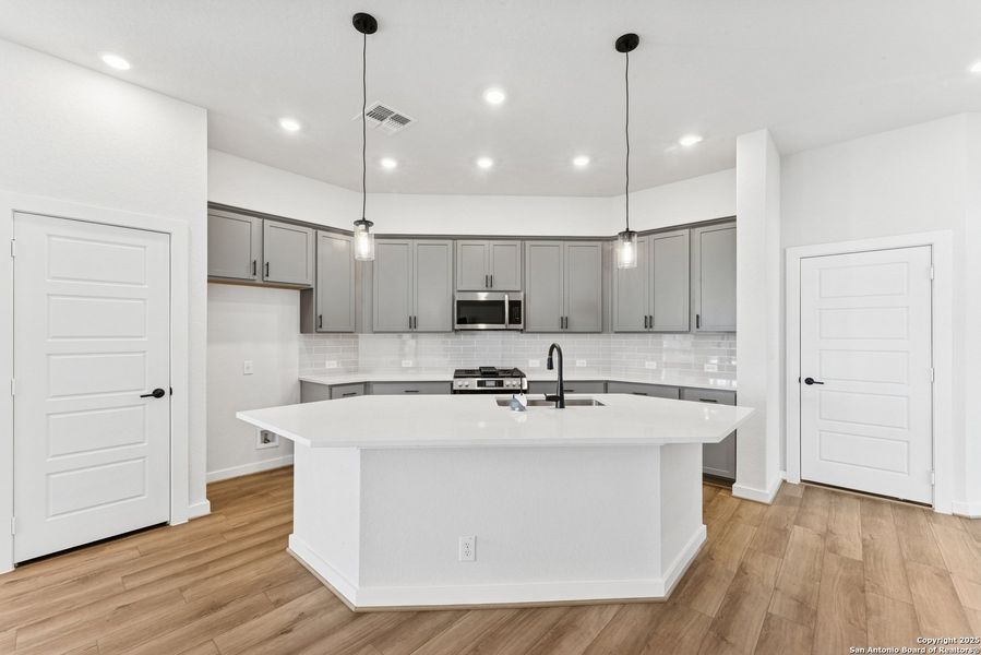 Furnished interior view inside a new home in , New Braunfels (Image 9). Furnished interior view inside a new home in , New Braunfels (Image 9).