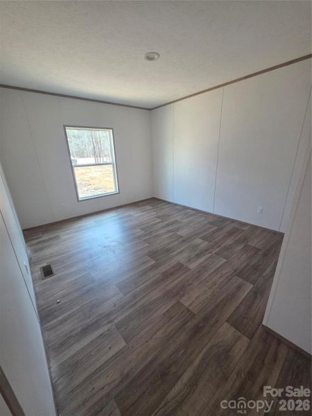 Spacious, unfurnished interior of a new home in , Chester (Image 5).