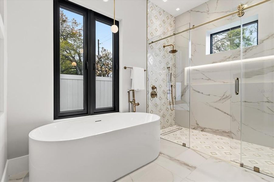 Furnished interior view inside a new home in , Orlando (Image 29).